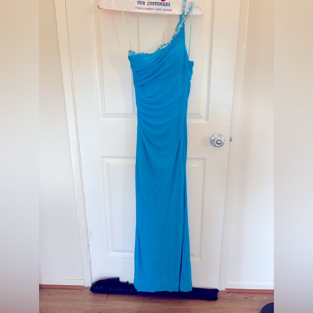 Elegant Blue One-Shoulder Dress